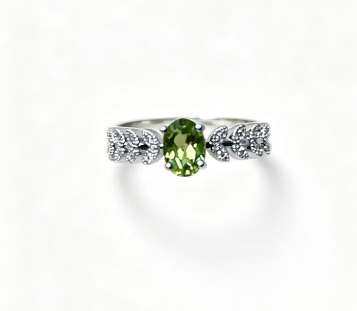 Natural Olive Stone Adjustable Fashion Natural Crystal Ring